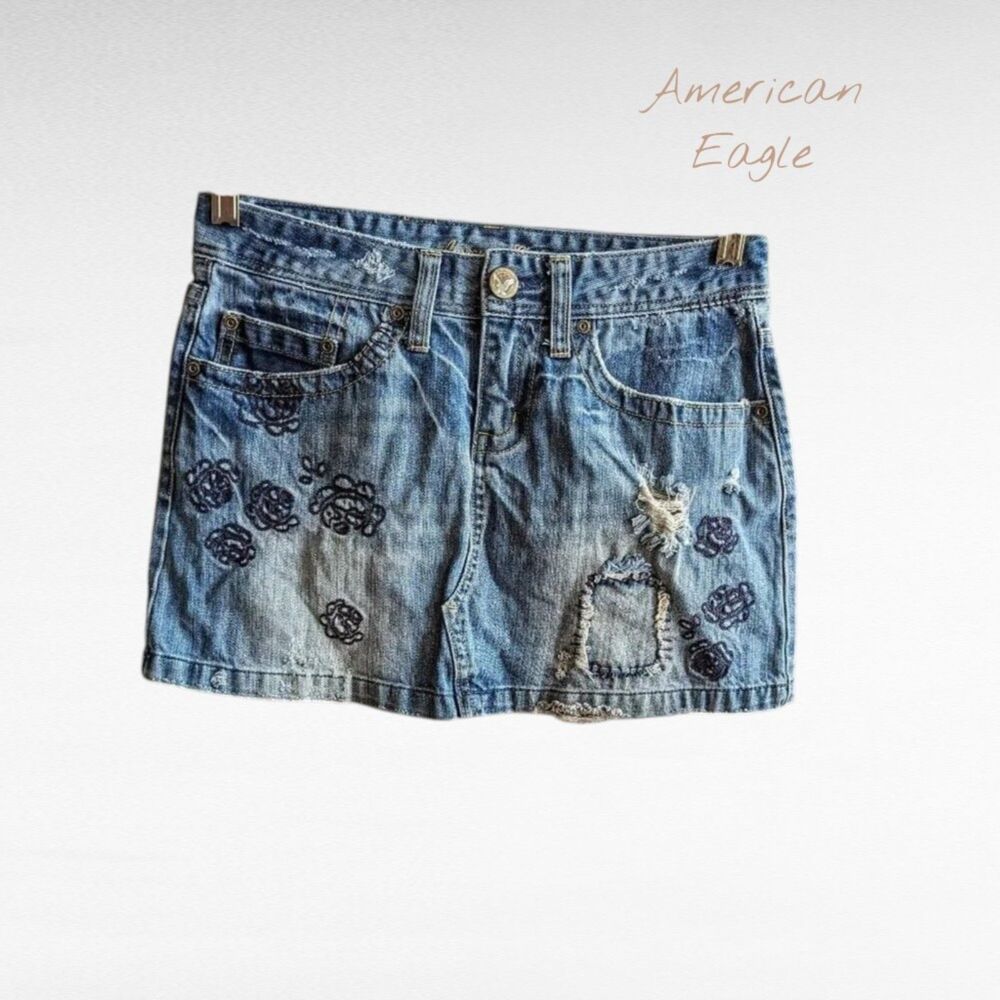 American Eagle Outfitters Mini Skirt Size 2 Distressed Embroidered Y2K